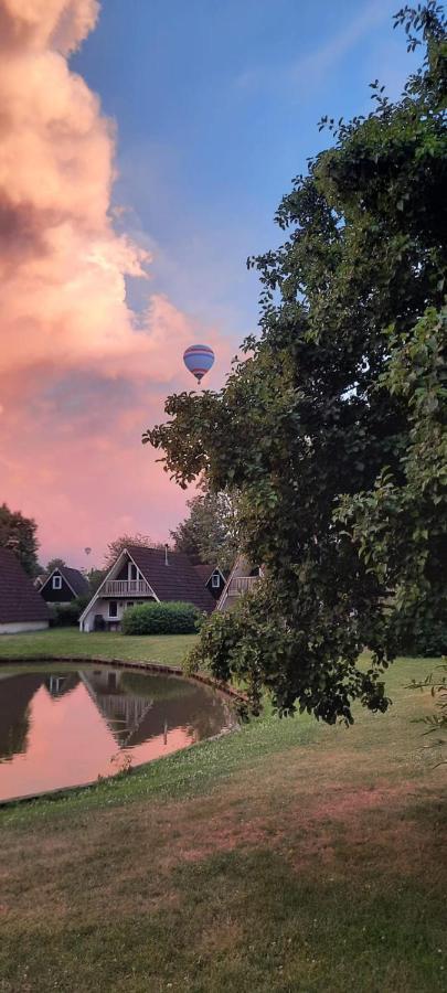 Vijverzicht 218 Met Whirlpool Gramsbergen Exterior foto